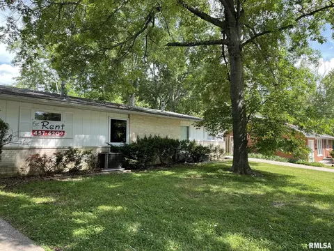 705-707 S Valley Dr, Carbondale, IL 62901