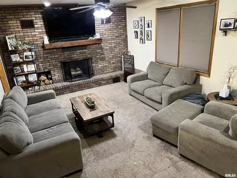 4002 Nation Rd, Salem, IL 62881 photo 2