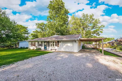 12 Roseclair Ln, Centralia, IL 62801 photo 3