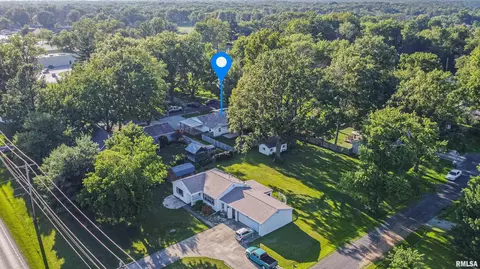 12 Roseclair Ln, Centralia, IL 62801 photo 8