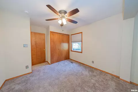 12 Roseclair Ln, Centralia, IL 62801 photo 23