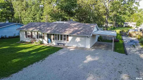 12 Roseclair Ln, Centralia, IL 62801 photo 2