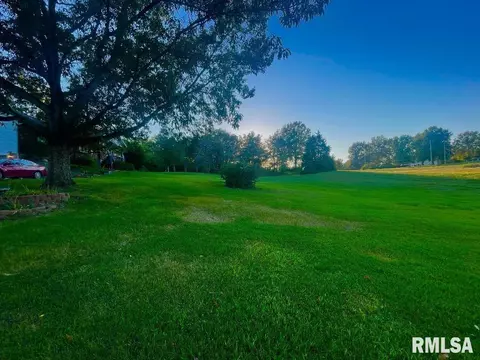 1371 Schwartz Rd, Centralia, IL 62801 photo 9