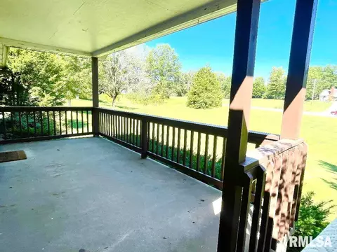 1371 Schwartz Rd, Centralia, IL 62801 photo 4