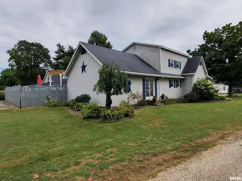 200 E Boone St, Salem, IL 62881 photo 44
