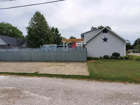 200 E Boone St, Salem, IL 62881 photo 45
