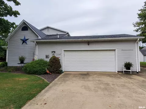 200 E Boone St, Salem, IL 62881 photo 42