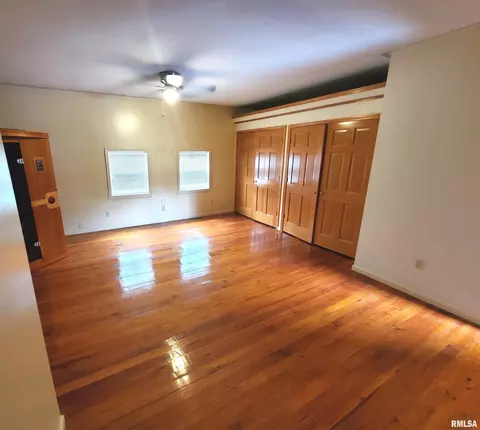 200 E Boone St, Salem, IL 62881 photo 27