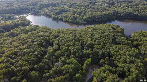 0000 E Lake Estates Rd, Mount Vernon, IL 62864