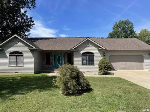 35 Douglas Dr, Herrin, IL 62948 photo 1