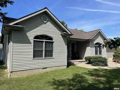 35 Douglas Dr, Herrin, IL 62948 photo 7