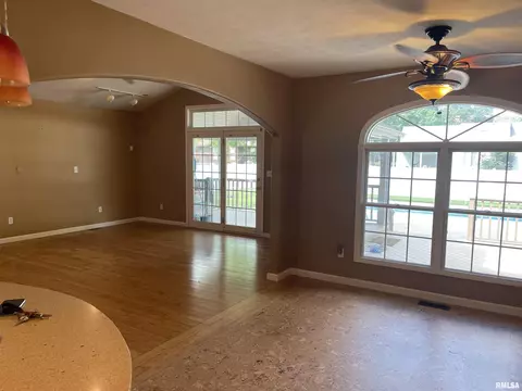 35 Douglas Dr, Herrin, IL 62948 photo 23