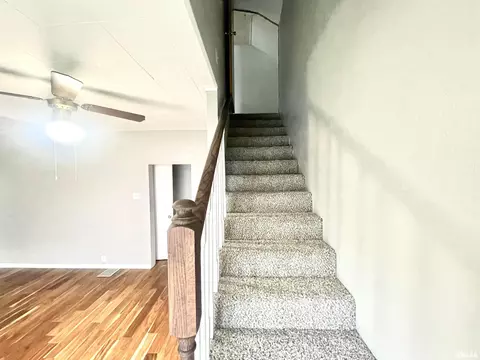 504 E Smith St, Benton, IL 62812 photo 13