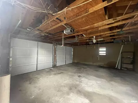 504 E Smith St, Benton, IL 62812 photo 25