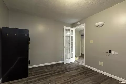 905 E Clark Trl, Herrin, IL 62948 photo 24