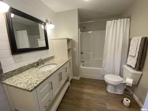 1328 Dean St, Centralia, IL 62801 photo 13