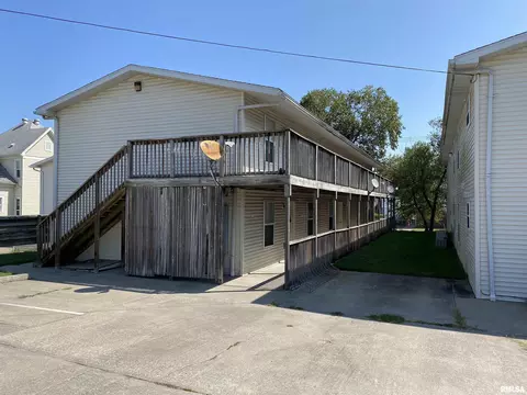 502 504 S Poplar St, Carbondale, IL 62901