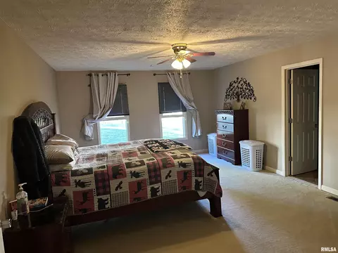 512 Jay Dr, Mount Vernon, IL 62864 photo 8