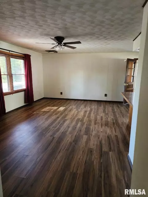 1011 Kirkpatrick St, Benton, IL 62812 photo 26