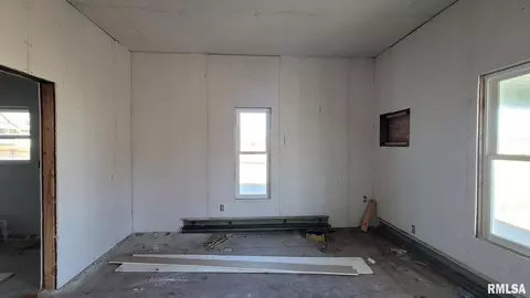 101 W Patrick St, Marion, IL 62959 photo 12