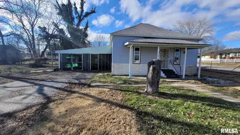 101 W Patrick St, Marion, IL 62959 photo 5