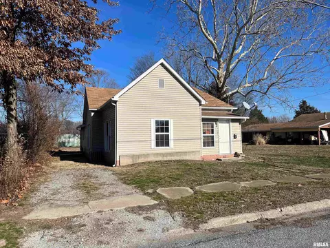 209 W Ernestine Ave, Christopher, IL 62822 photo 9