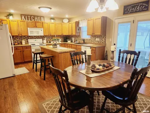 317 E Beacon Ct, Mount Vernon, IL 62864 photo 13