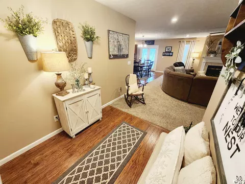 317 E Beacon Ct, Mount Vernon, IL 62864 photo 6