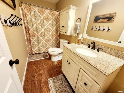 317 E Beacon Ct, Mount Vernon, IL 62864 photo 27