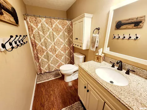 317 E Beacon Ct, Mount Vernon, IL 62864 photo 28