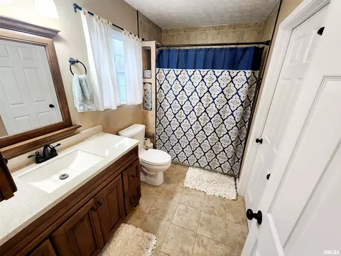 317 E Beacon Ct, Mount Vernon, IL 62864 photo 18