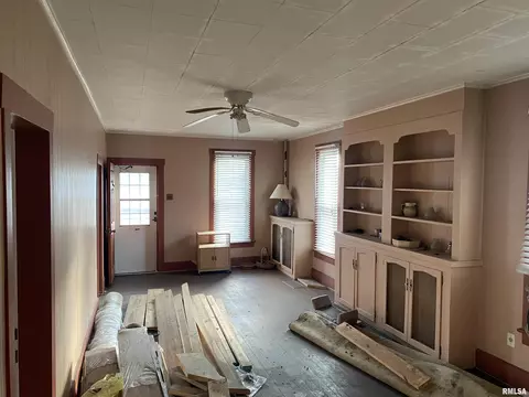 518 E Noleman St, Centralia, IL 62801 photo 4