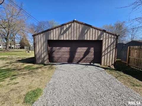609 E 6th St, Metropolis, IL 62960 photo 7