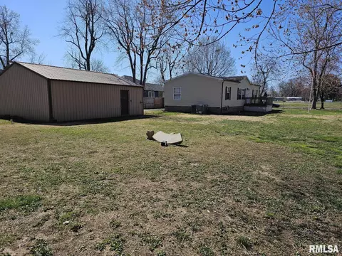 609 E 6th St, Metropolis, IL 62960 photo 4