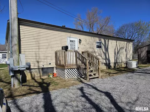 609 E 6th St, Metropolis, IL 62960 photo 5