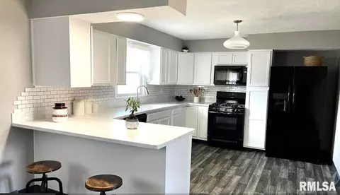 628 Sara Dr, Centralia, IL 62801 photo 8