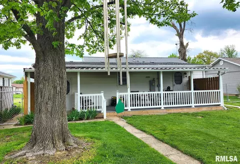 1441 E 3rd St, Centralia, IL 62801 photo 5