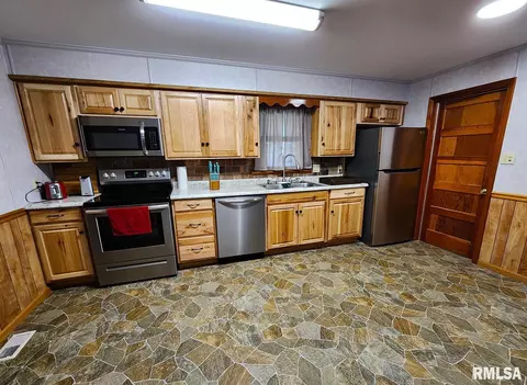 1441 E 3rd St, Centralia, IL 62801 photo 7