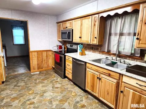1441 E 3rd St, Centralia, IL 62801 photo 8