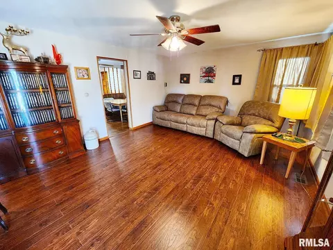 1441 E 3rd St, Centralia, IL 62801 photo 14