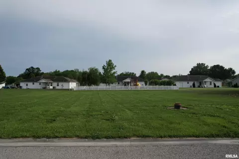 129 Creek View Dr, Damiansville, IL 62815