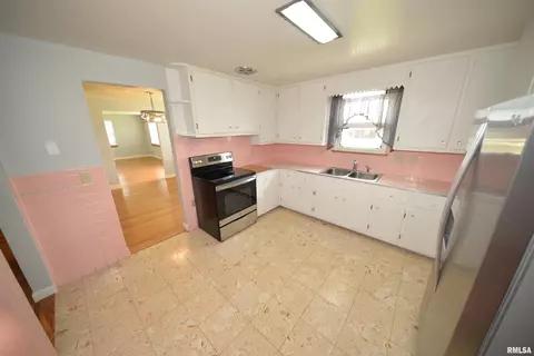 2 E Crownview, Mount Vernon, IL 62864 photo 17