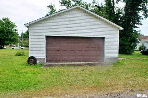 609 611 E 3rd St, Metropolis, IL 62960 photo 3