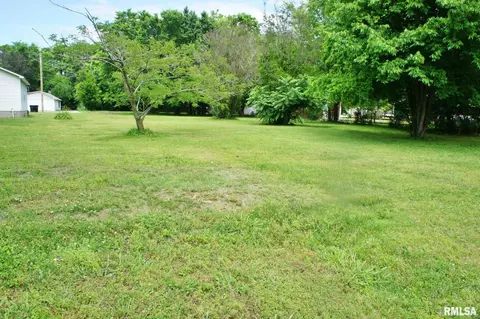 609 611 E 3rd St, Metropolis, IL 62960 photo 2