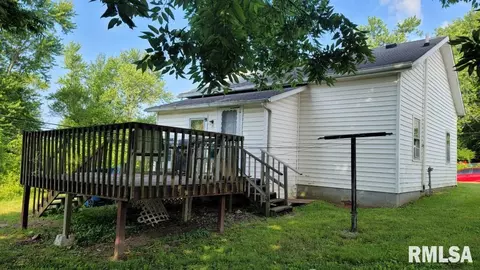 602 E High St, Anna, IL 62906 photo 5