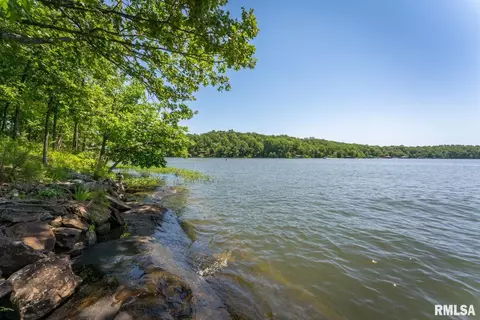 787 Lake Shore Drive, Goreville, IL 62939