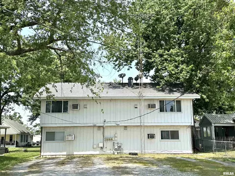 1221 E Broadway, Centralia, IL 62801 photo 2