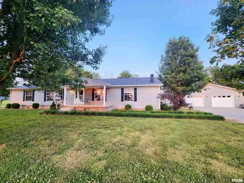 5300 County Road 1150 E Rd, Mcleansboro, IL 62859