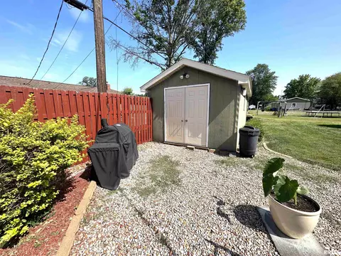 634 Sara, Centralia, IL 62801 photo 18
