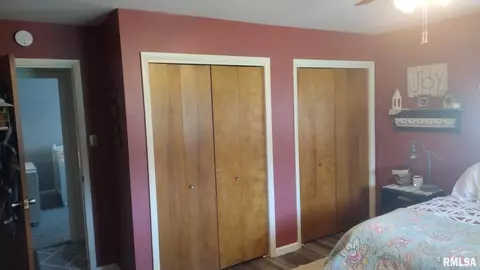 504 E Clark Trl, Herrin, IL 62948 photo 9